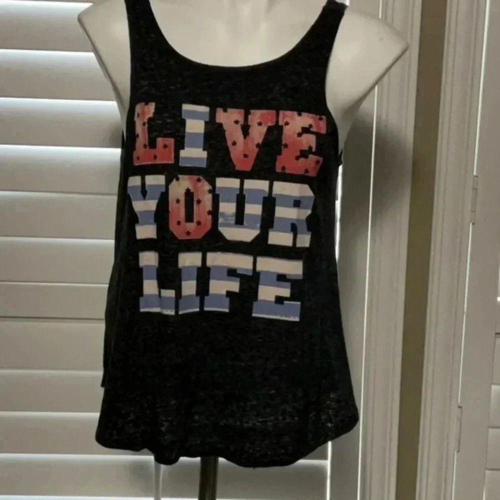 AMERICAN eagle Outfitters